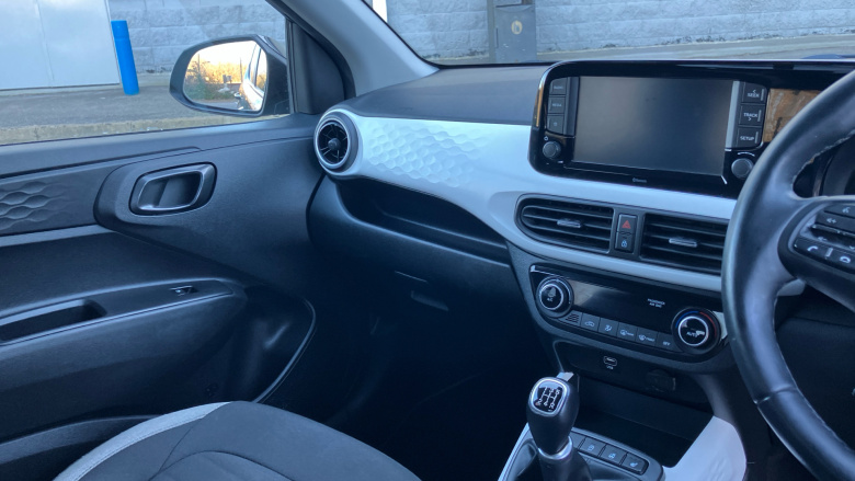 Hyundai i10 1.0 MPi Premium 5dr Petrol Hatchback